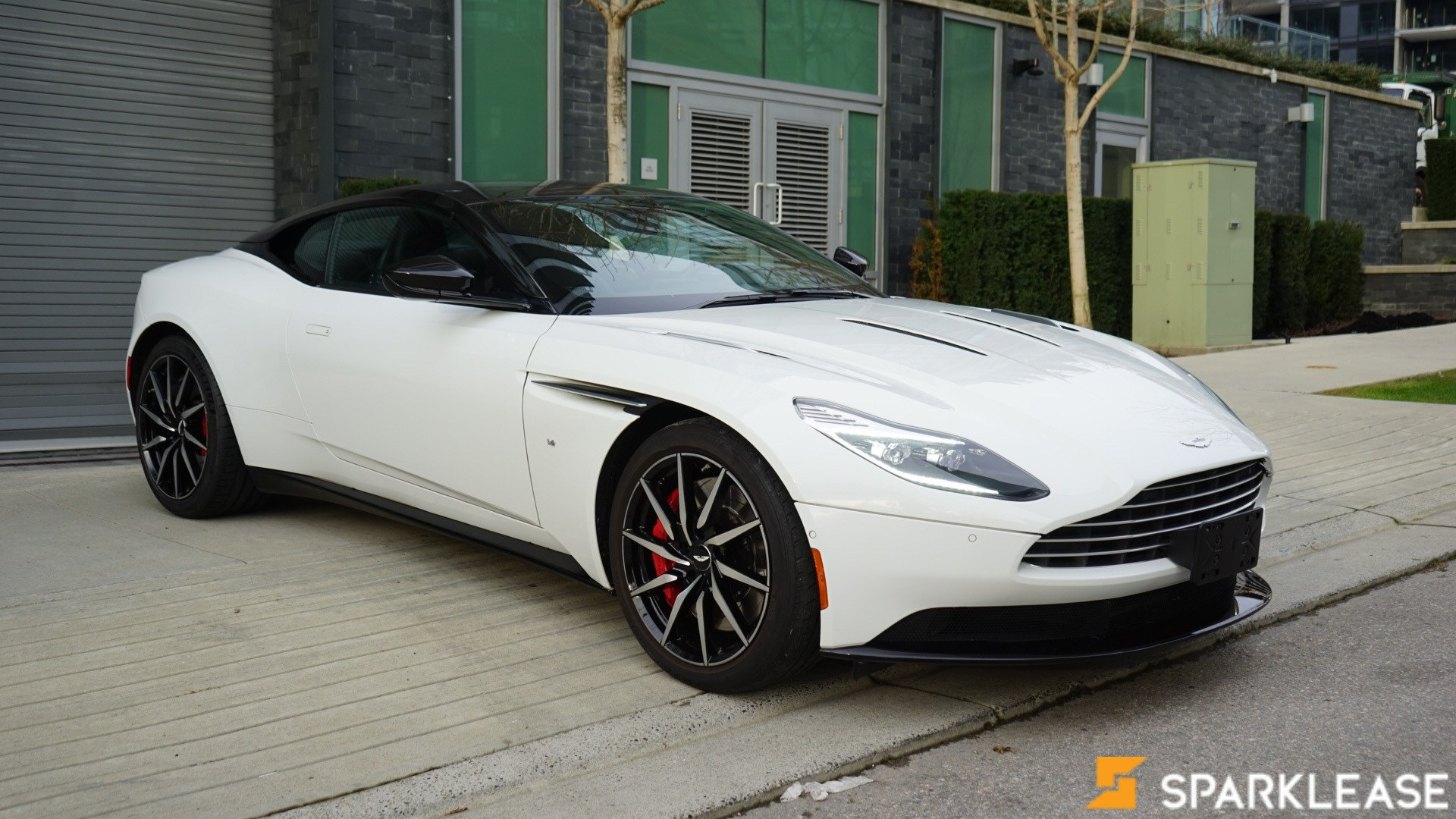 2017 Aston Martin DB11, Vancouver, Cash