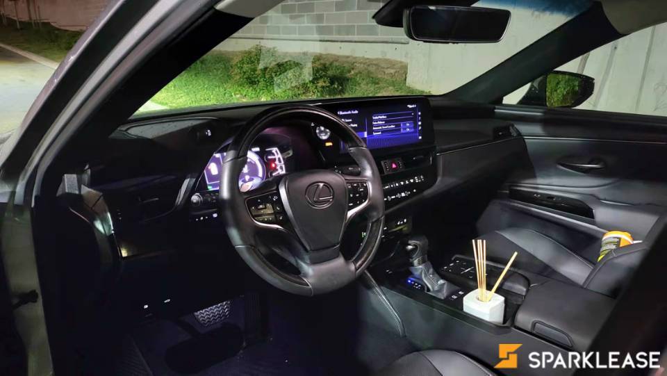 2022 Lexus ES ES 300h Auto, 多伦多, 转LEASE