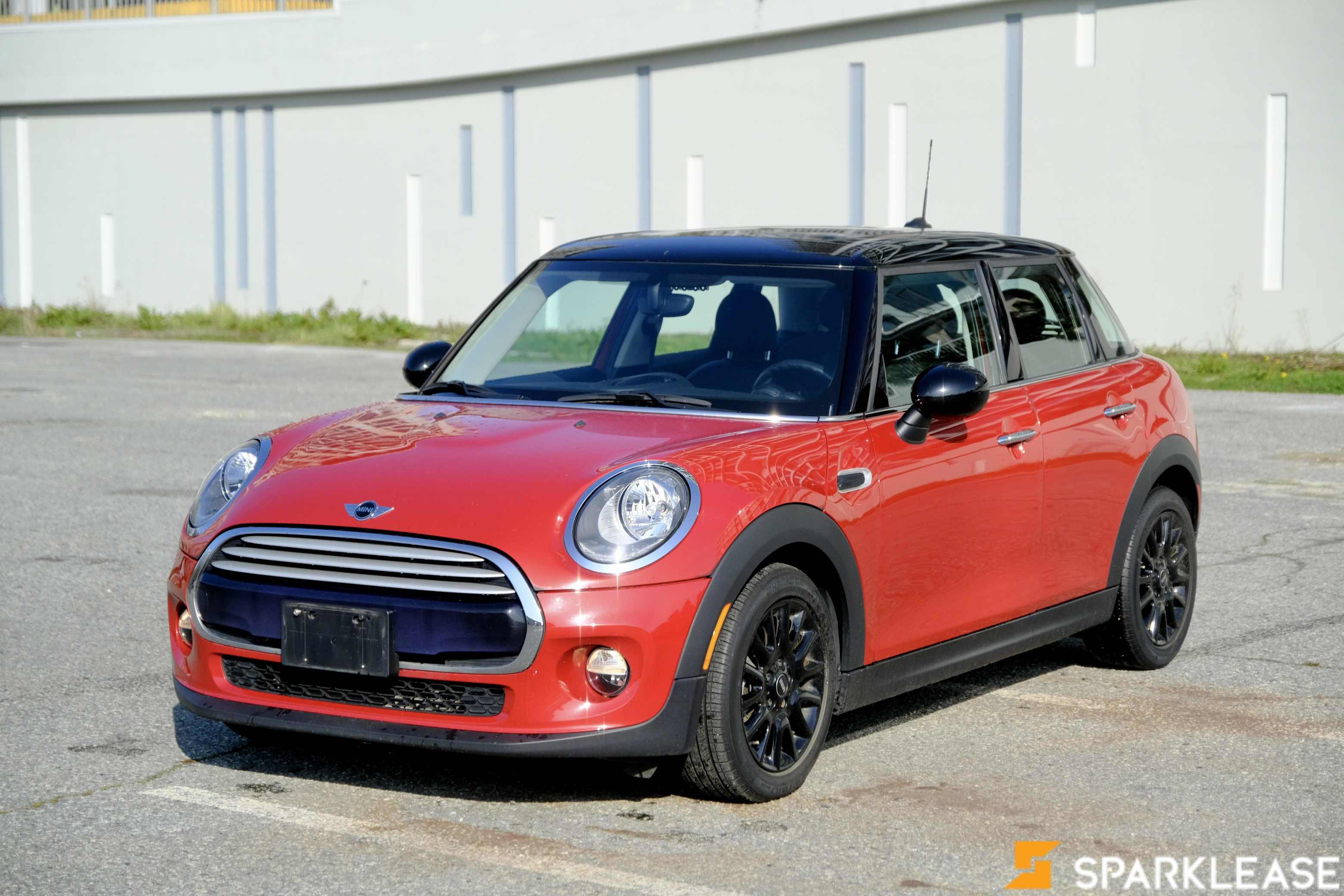 2015 MINI  Cooper Hardtop 5 Door  5dr HB , 温哥华, 五大行Finance估价