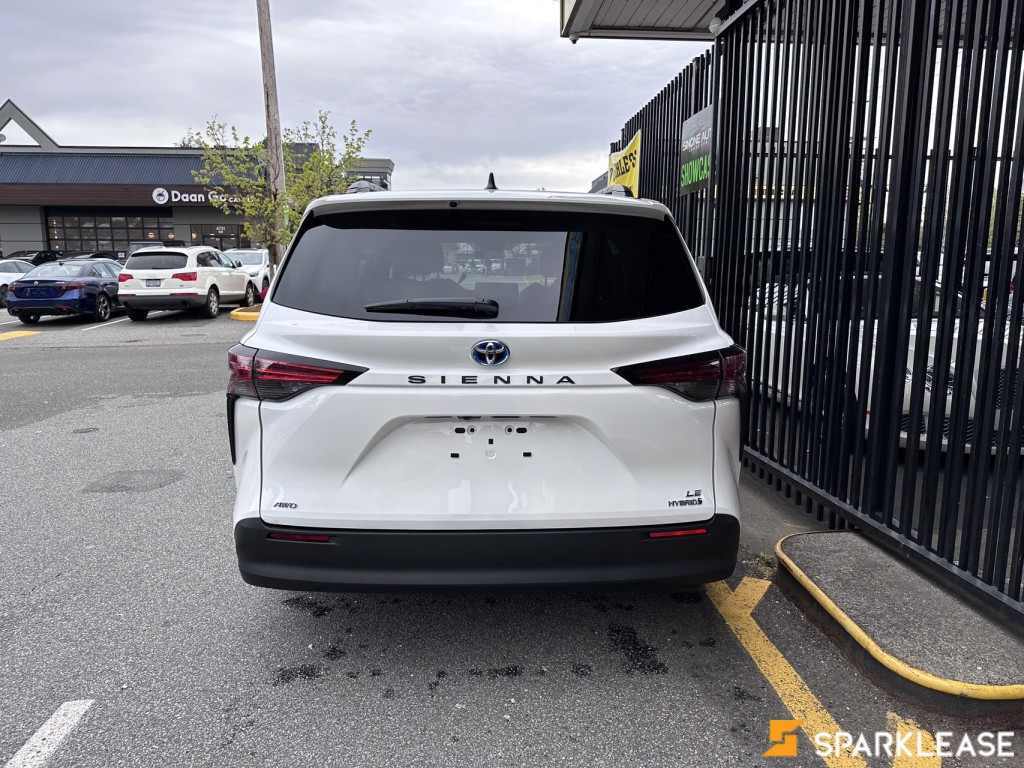 2022 Toyota  Sienna  LE 8-Passenger AWD , 温哥华, 全款车