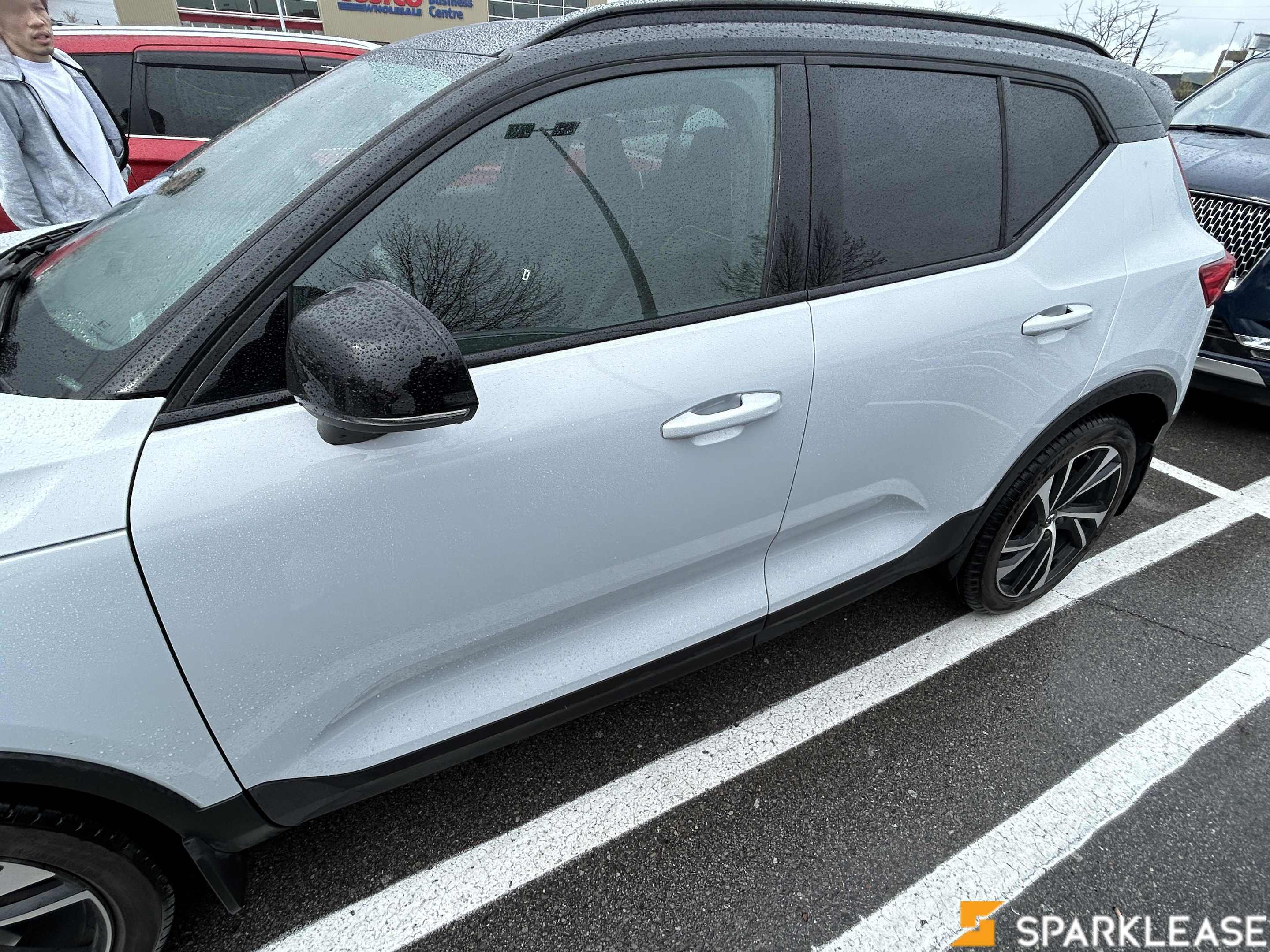 2022 Volvo XC40 T5 AWD R-Design, Toronto, Lease Transfer