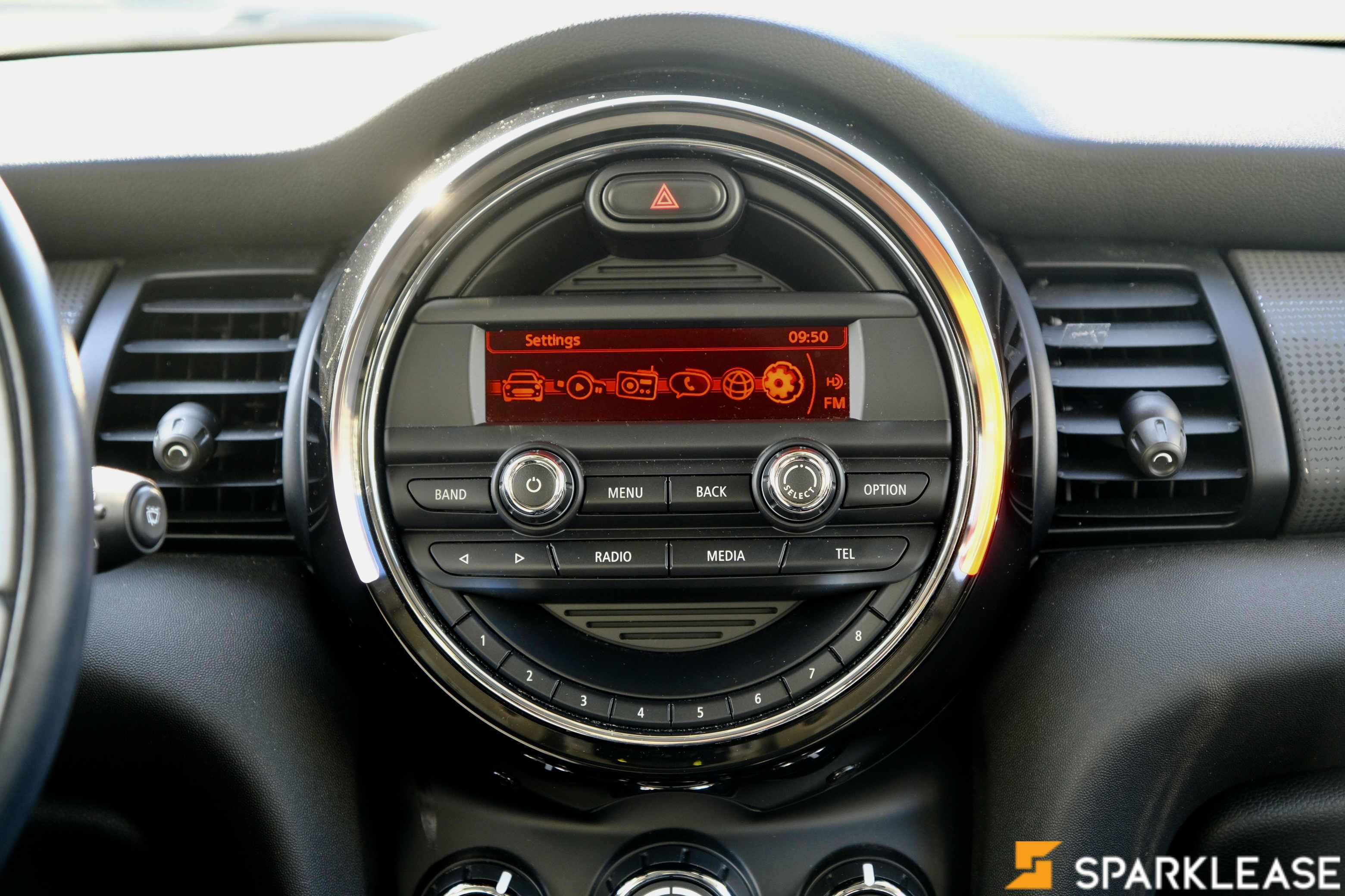 2015 MINI  Cooper Hardtop 5 Door  5dr HB , 温哥华, 五大行Finance估价