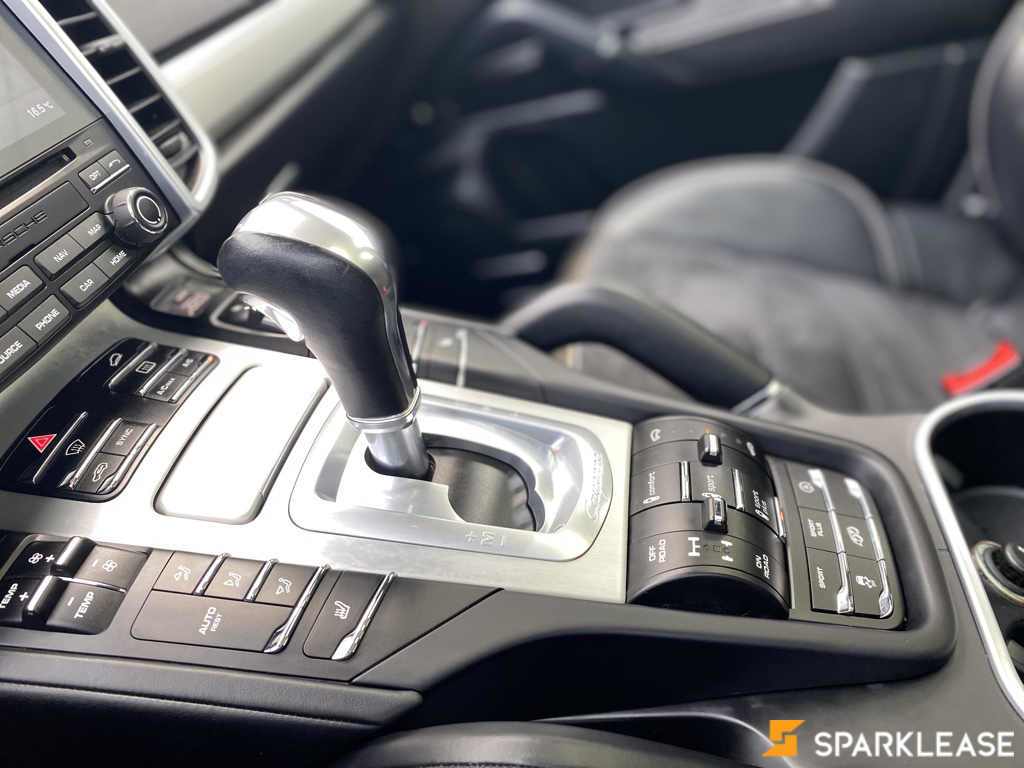 2017 Porsche Cayenne AWD 4dr GTS, 多伦多, 五大行Finance估价