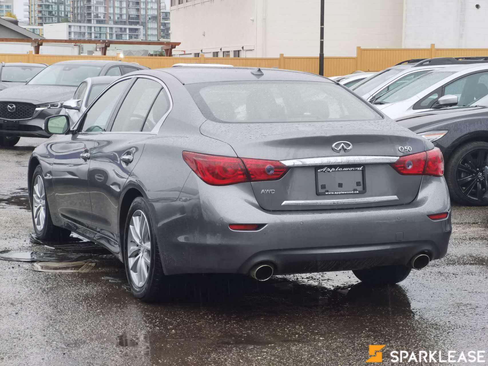 2016 Infiniti Q50 4dr Sdn 2.0t, 温哥华, 五大行Finance估价