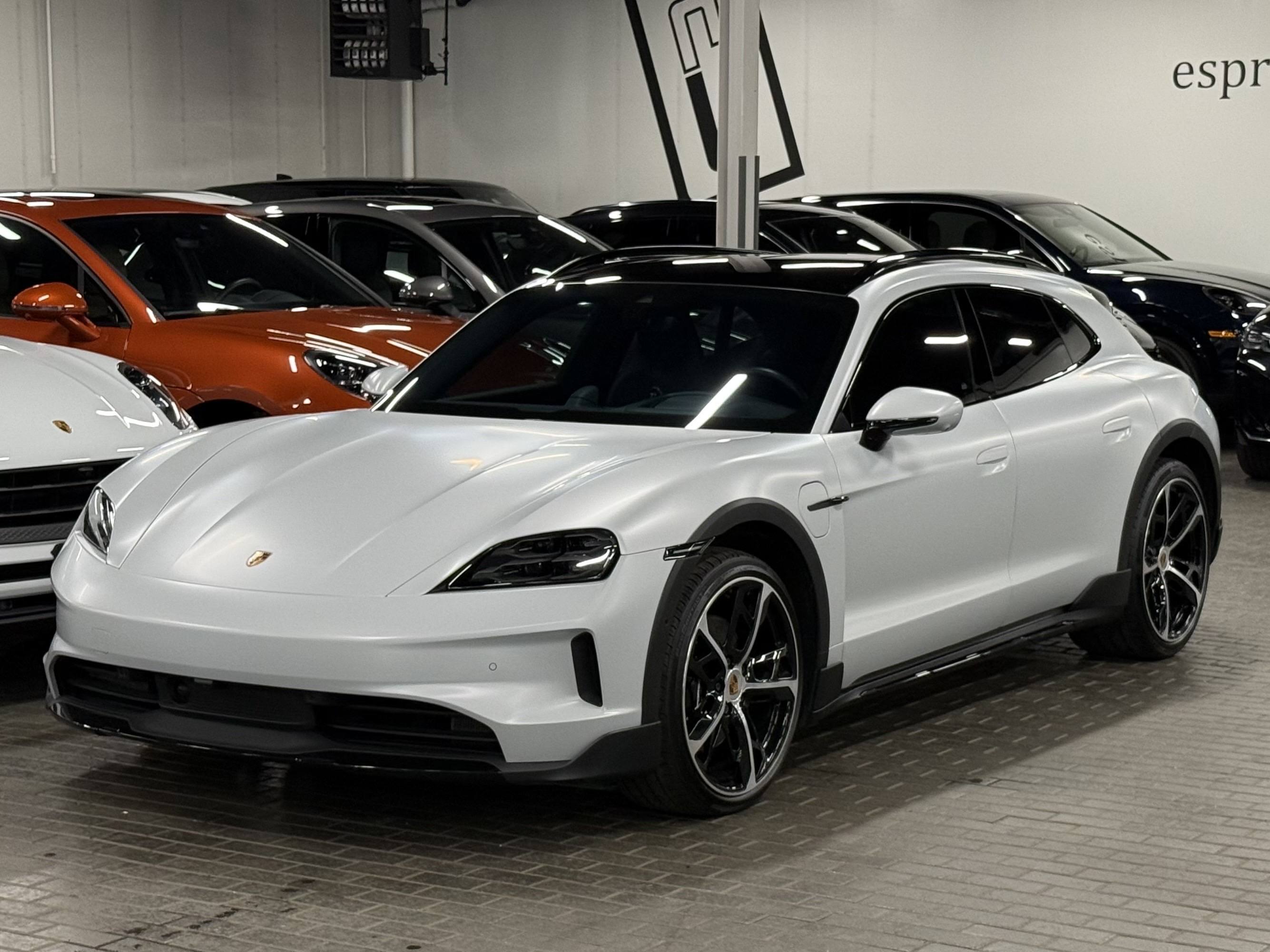 2025 Porsche Taycan 4S Cross Turismo AWD