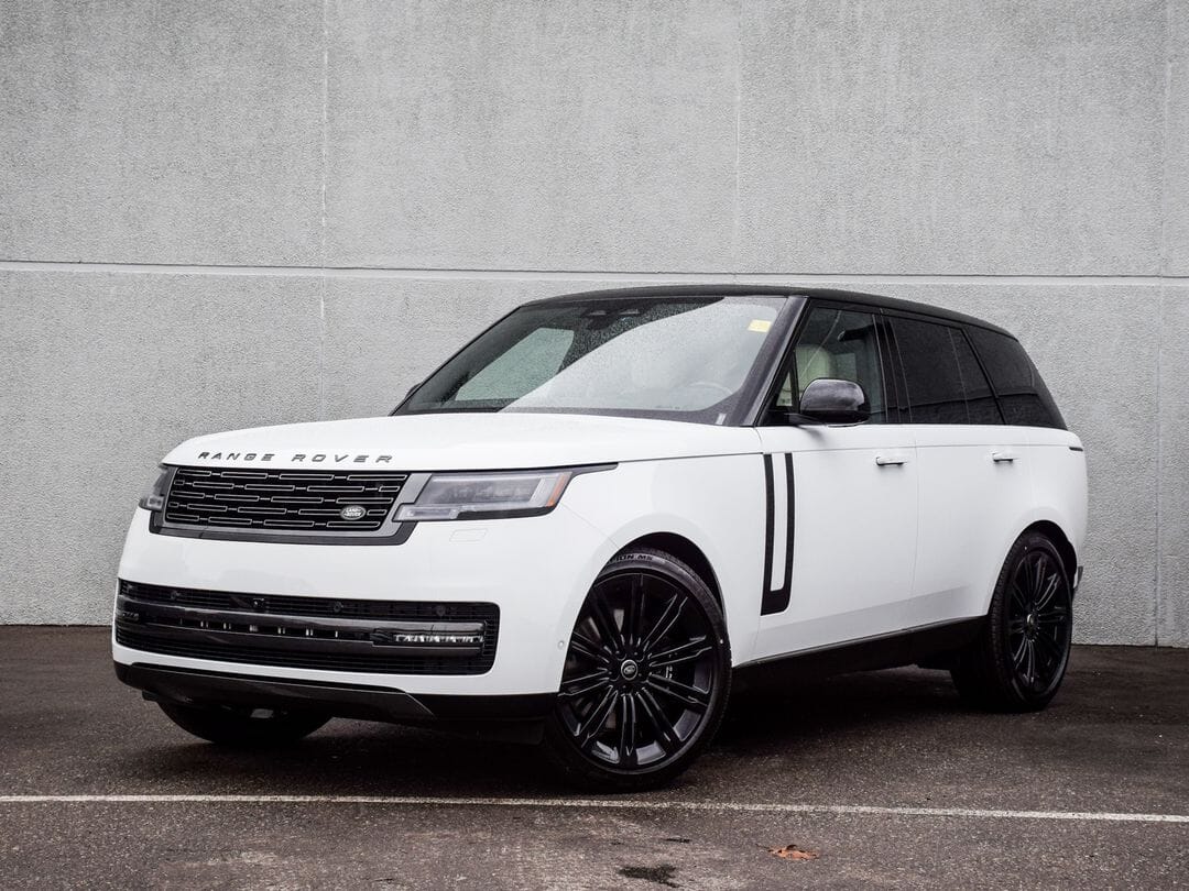 2025 Land Rover Range Rover P530 SE SWB