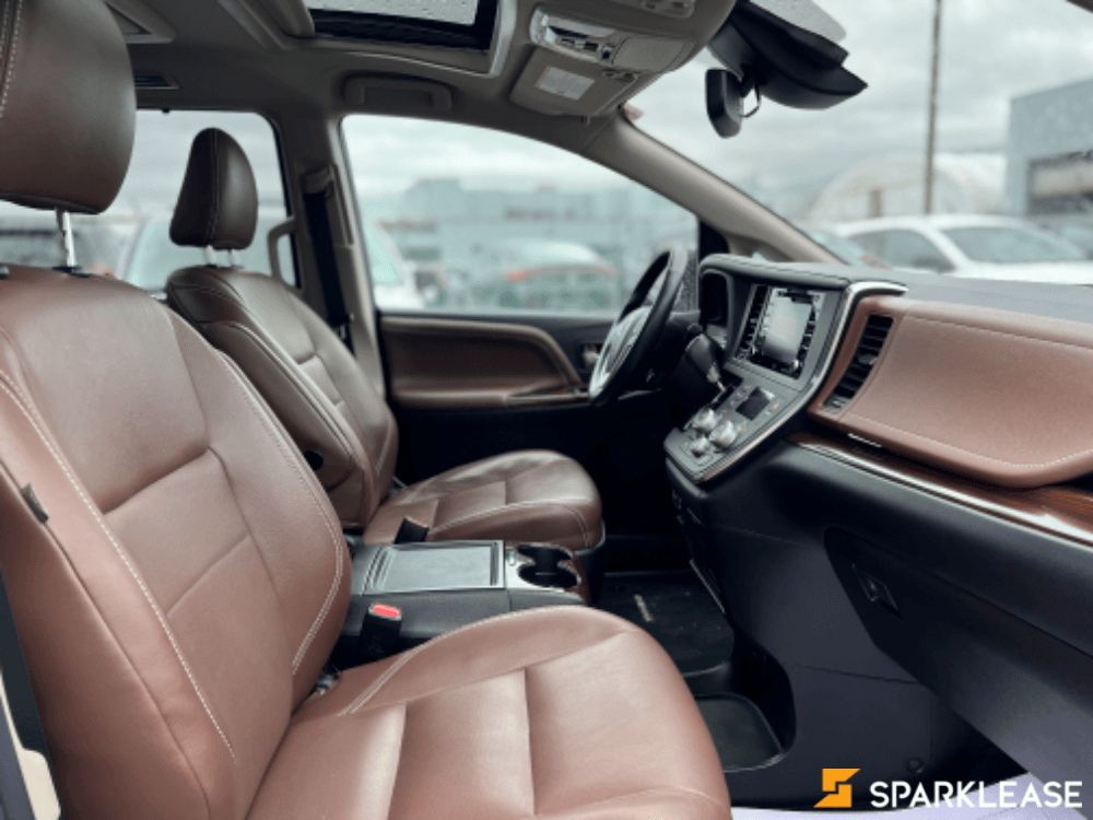 2018 Toyota Sienna , 温哥华, 全款车