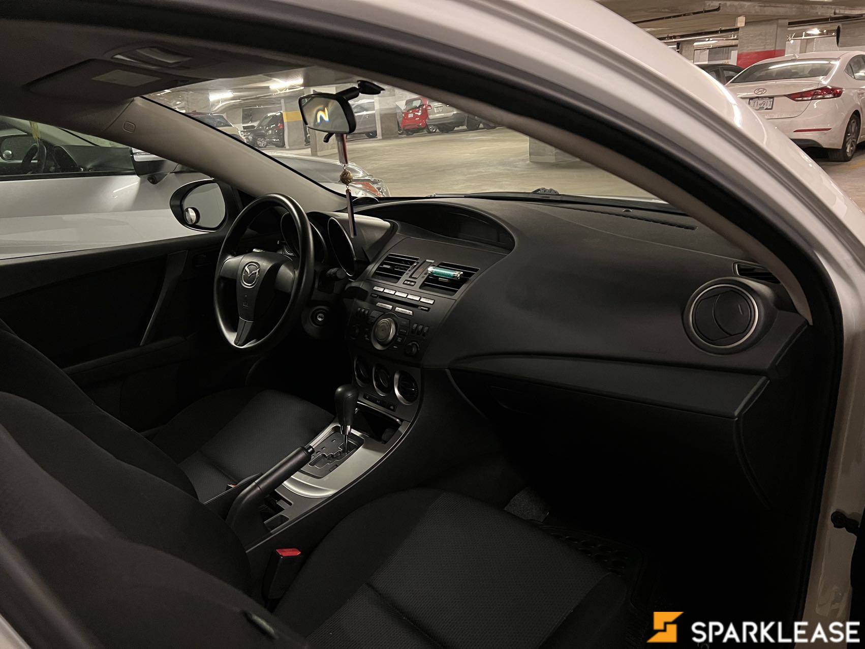 2011 Mazda Mazda3, 温哥华, 全款车