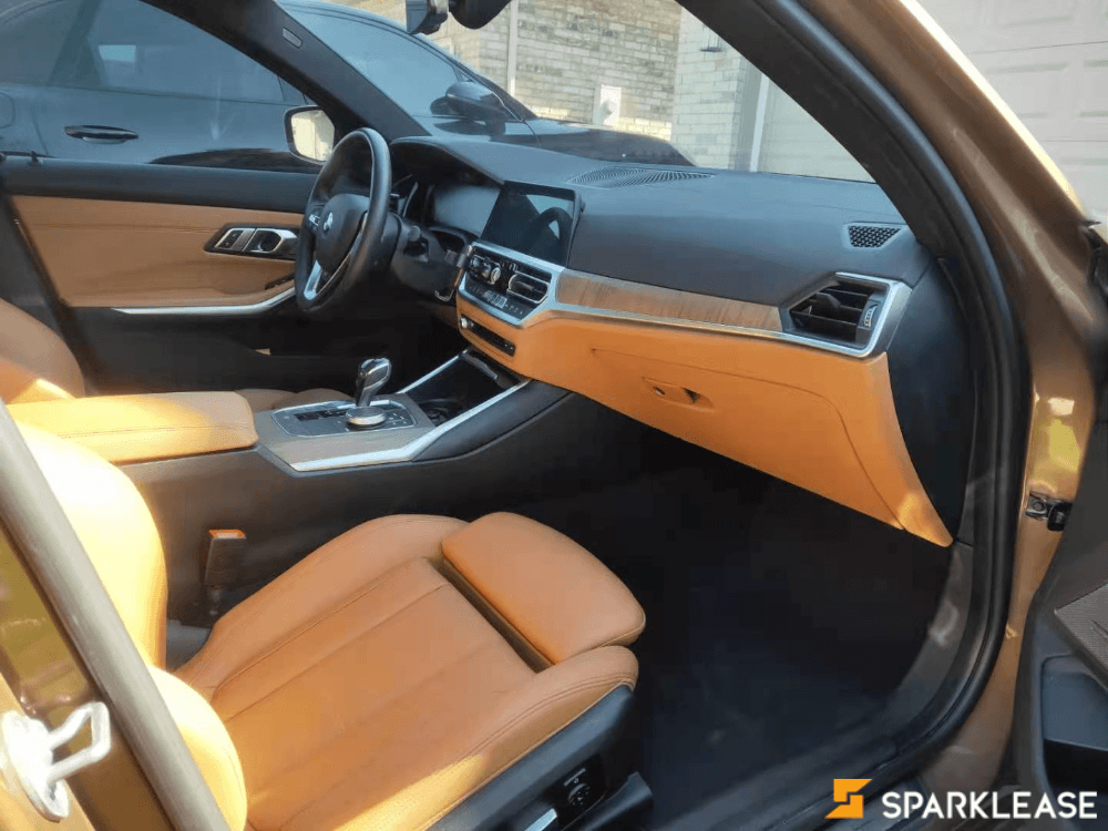 2019 BMW 330i XDrive Series, 多伦多, 转LEASE