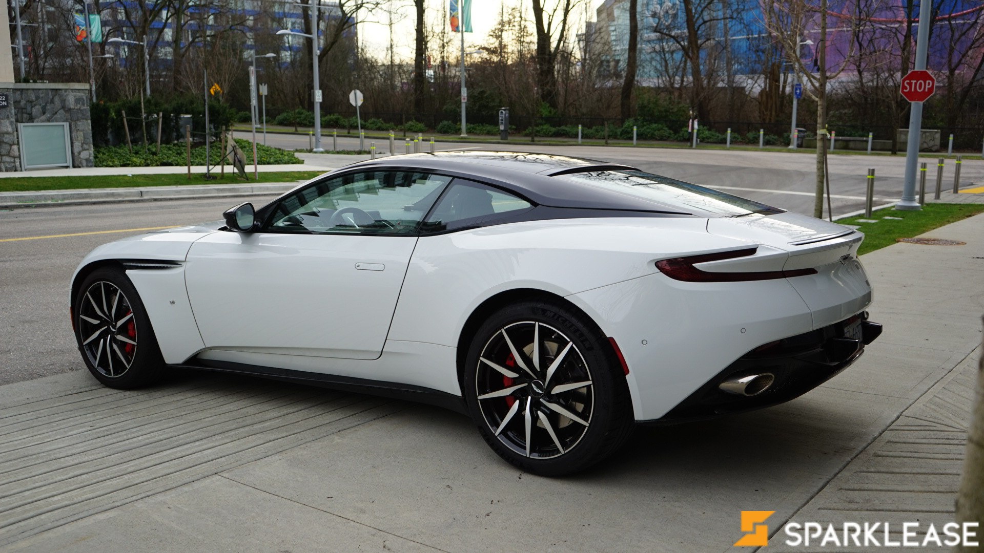 2017 Aston Martin DB11, Vancouver, Cash