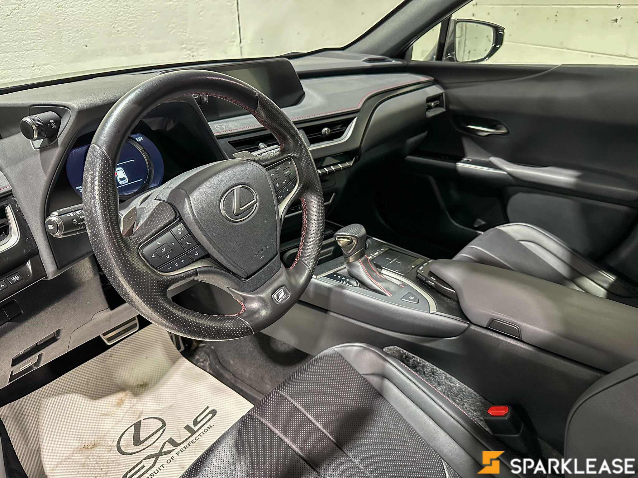 2019 Lexus  UX200 F Sport 1, 多伦多, 五大行Finance估价