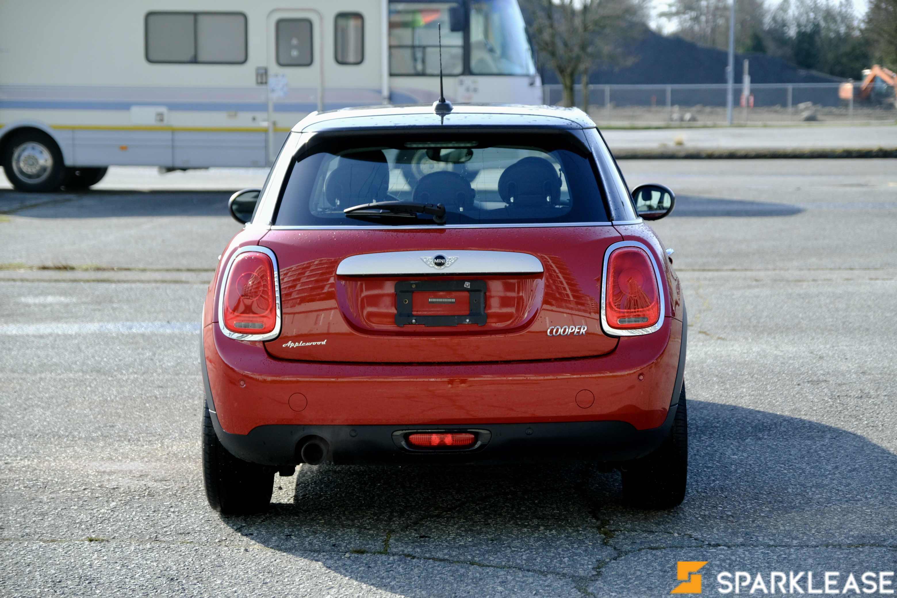 2015 MINI  Cooper Hardtop 5 Door  5dr HB , 温哥华, 五大行Finance估价