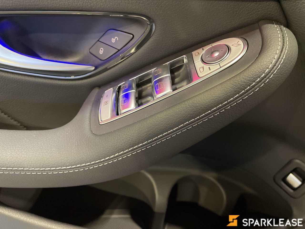 2022 Mercedes-Benz GLC GLC 300 4MATIC SUV, 温哥华, 原厂Lease方案