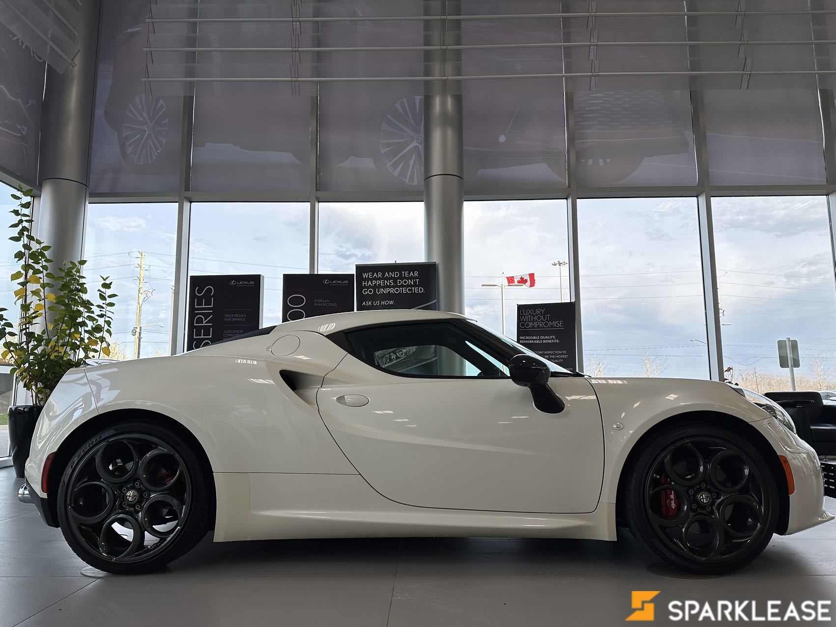 2015 Alfa Romeo  4C Launch Edition  284/500 限量版, 多伦多, 全款车