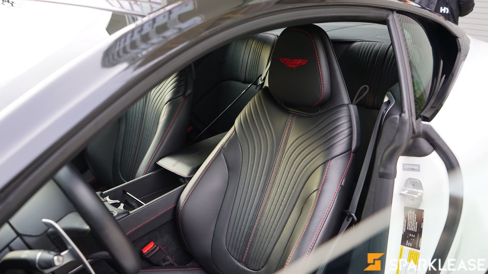 2017 Aston Martin DB11, Vancouver, Cash