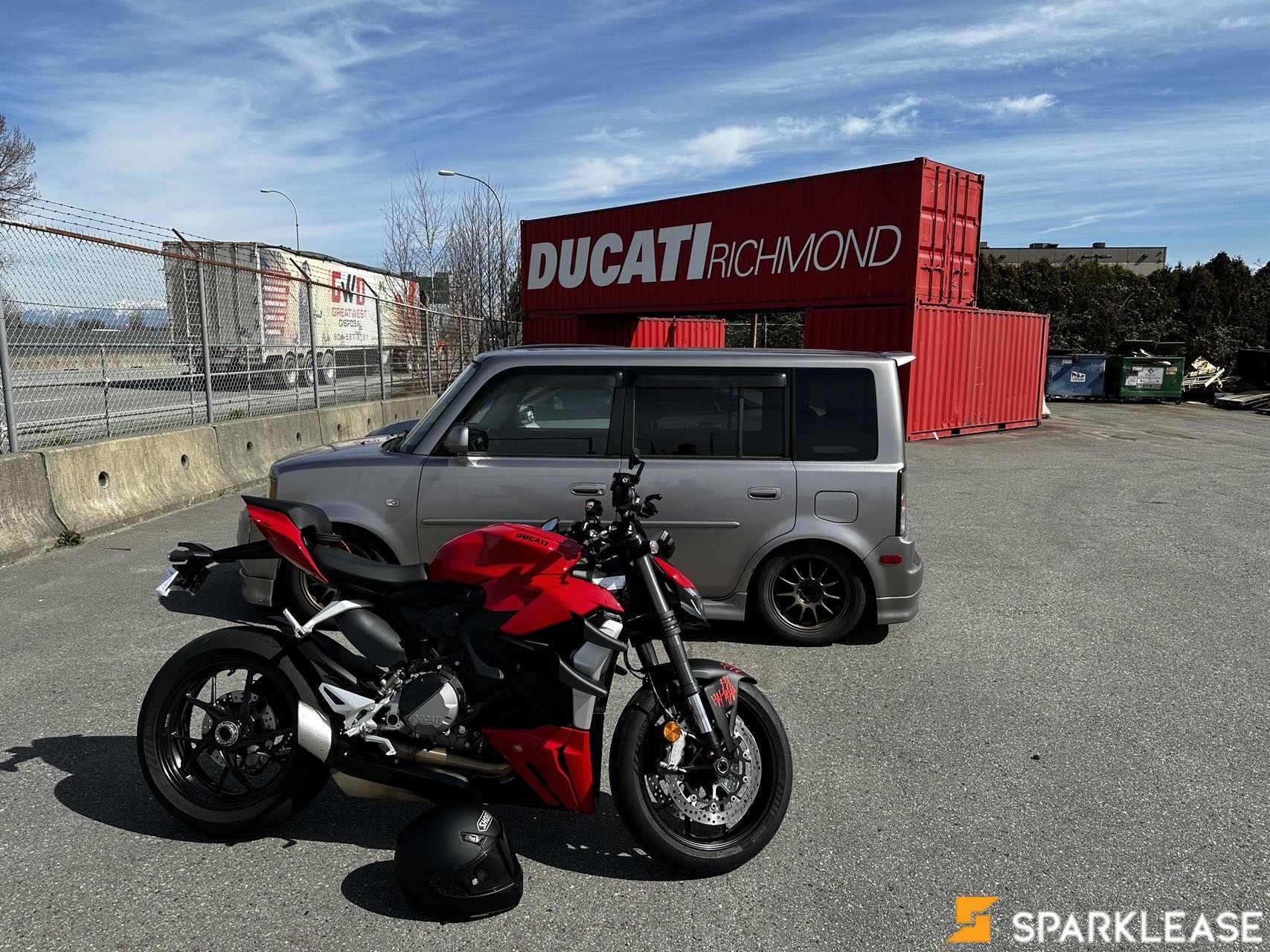 2022 Ducati Street fighter V2, 温哥华, 全款