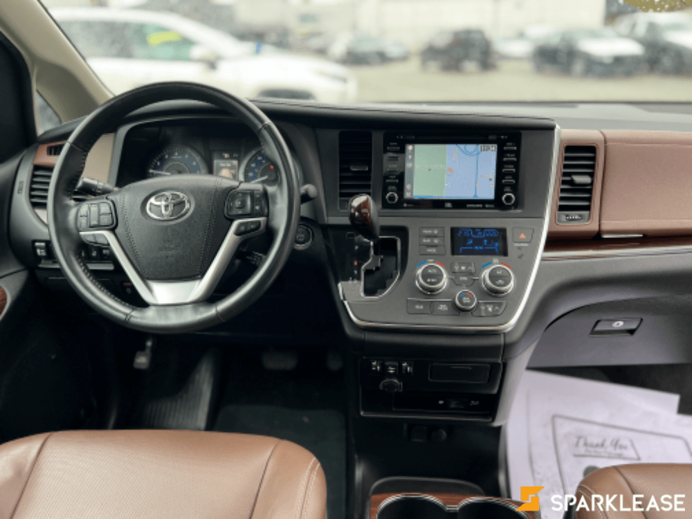 2018 Toyota Sienna , 温哥华, 全款车