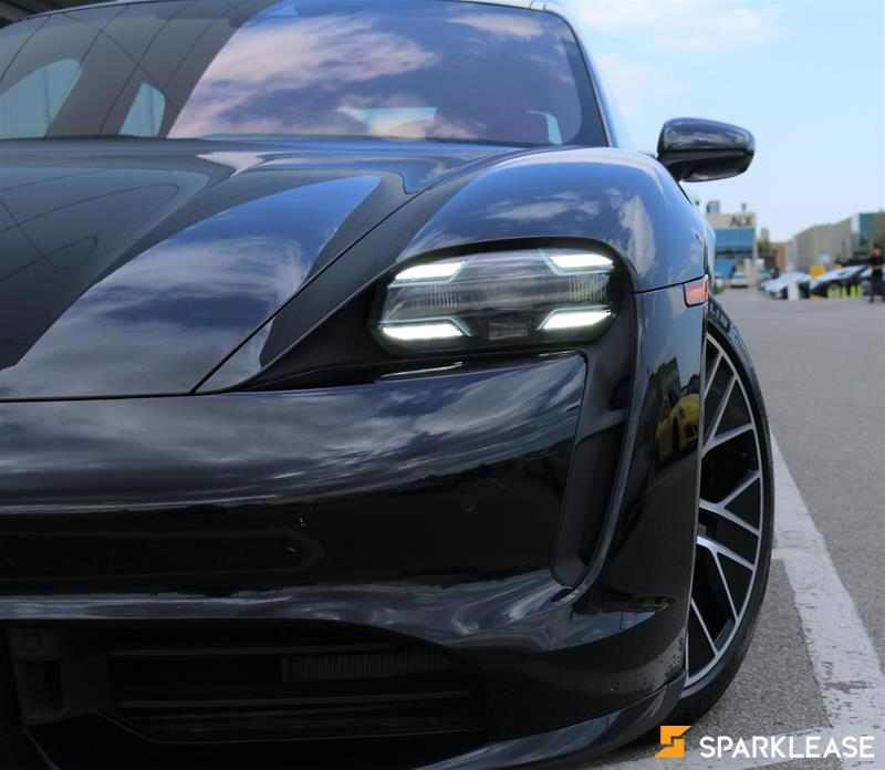 2020 Porsche Taycan Turbo Sedan, 多伦多, 原厂Finance方案