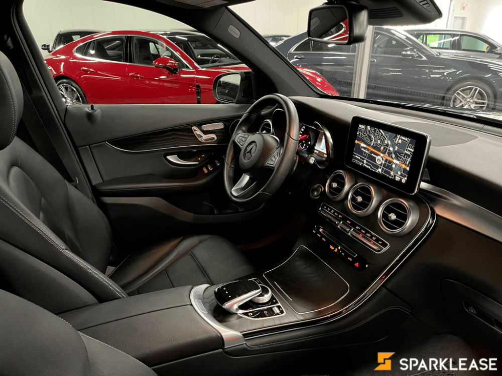 2018 Mercedes-Benz GLC300, 多伦多, 五大行Finance估价