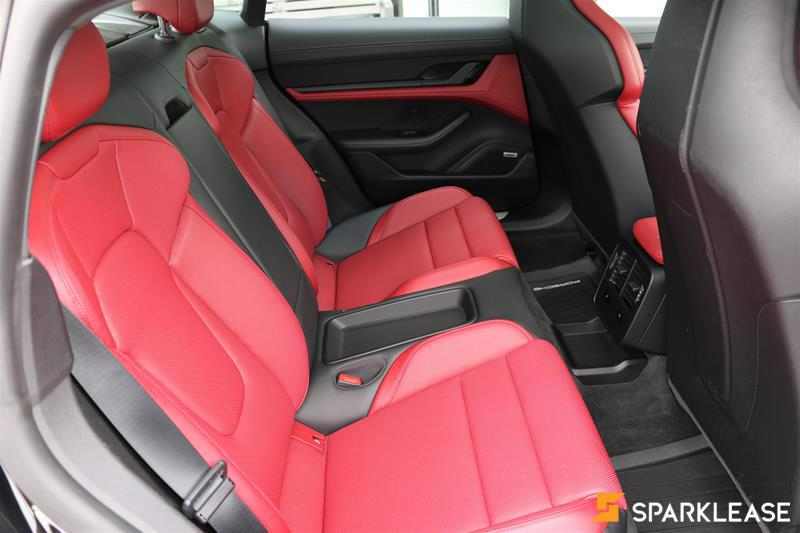2020 Porsche Taycan Turbo Sedan, 多伦多, 原厂Finance方案