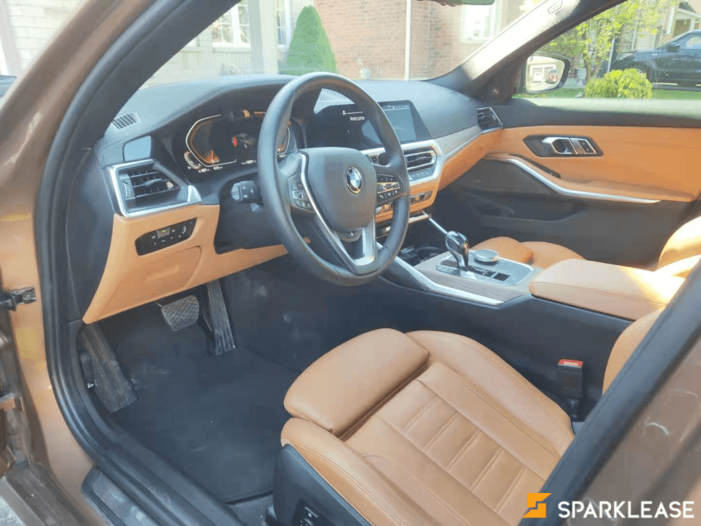 2019 BMW 330i XDrive Series, 多伦多, 转LEASE