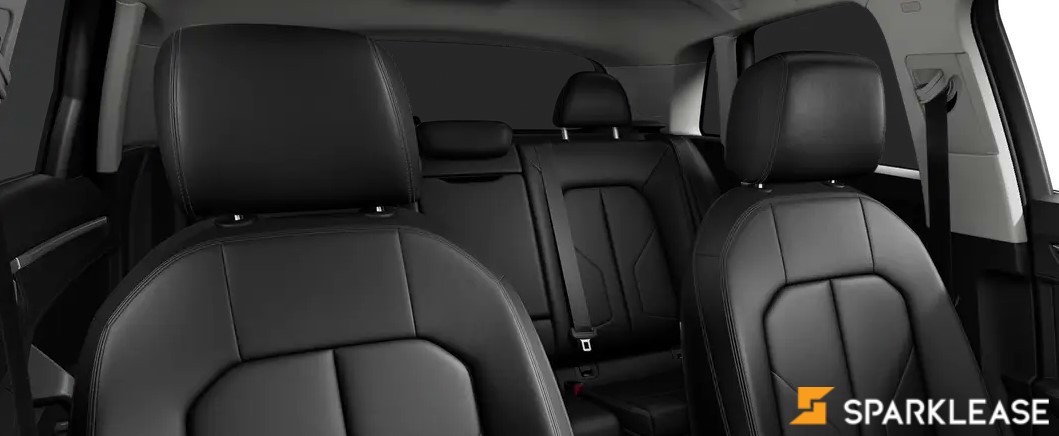 2022 Audi  Q3 45 Progressiv 八月底提车, 多伦多, 原厂Lease方案