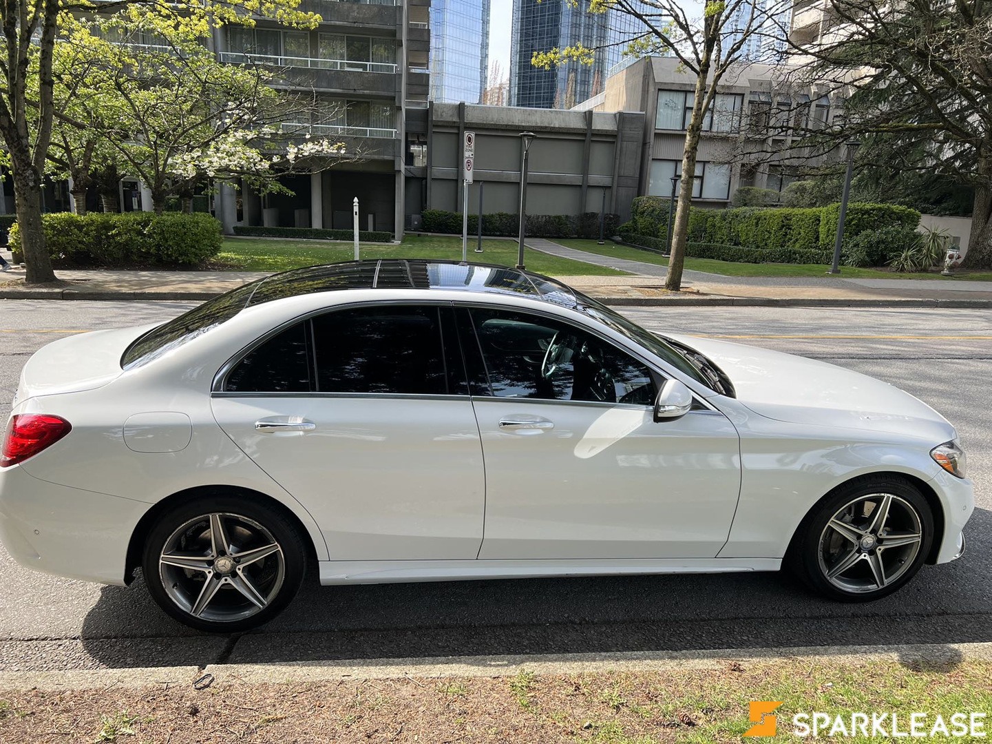 2015 Mercedes-Benz C-Class, 温哥华, 全款车