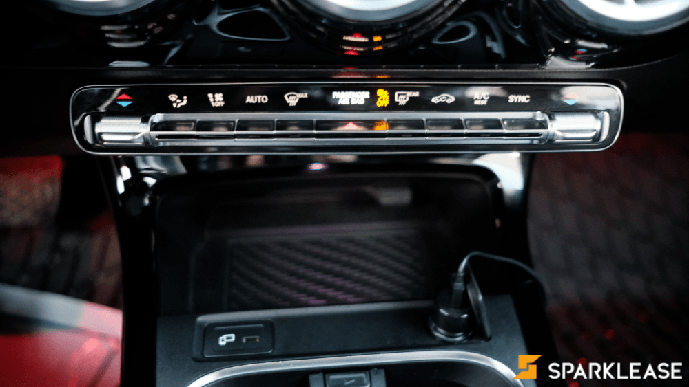 2020 Mercedes-Benz A220 SEDAN 4 MATIC, 多伦多, 全款车