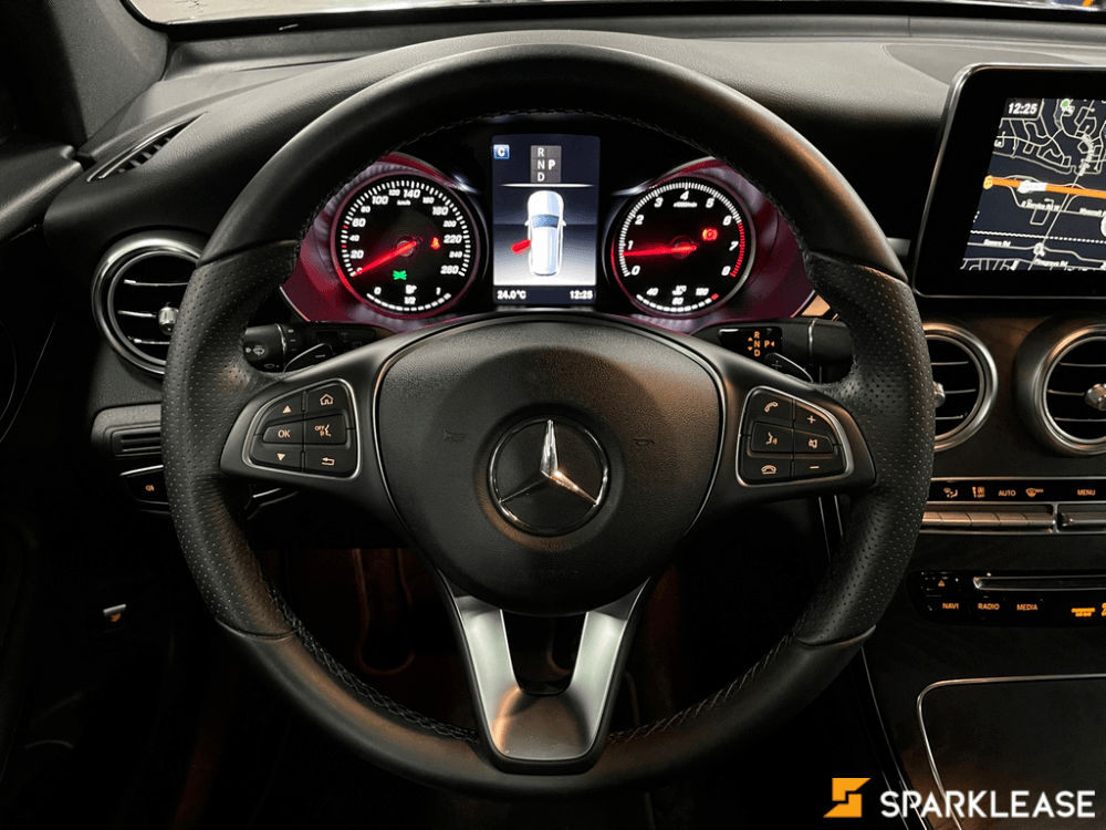 2018 Mercedes-Benz GLC300, 多伦多, 五大行Finance估价