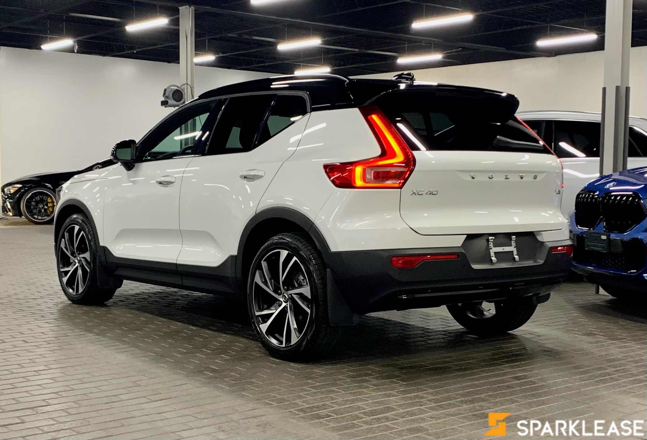 2022 Volvo XC40 T5 AWD R-Design, 多伦多, 五大行Finance估价