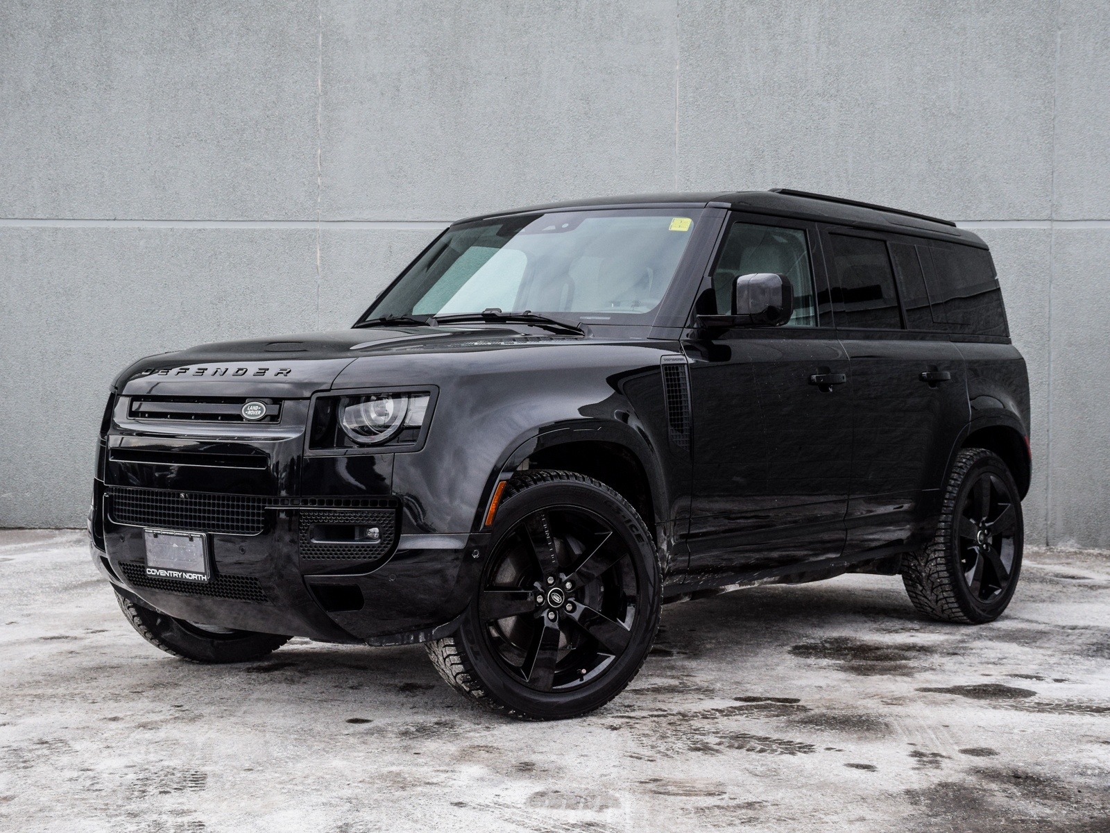 2025 Land Rover Defender 110 P400 X-Dynamic SE