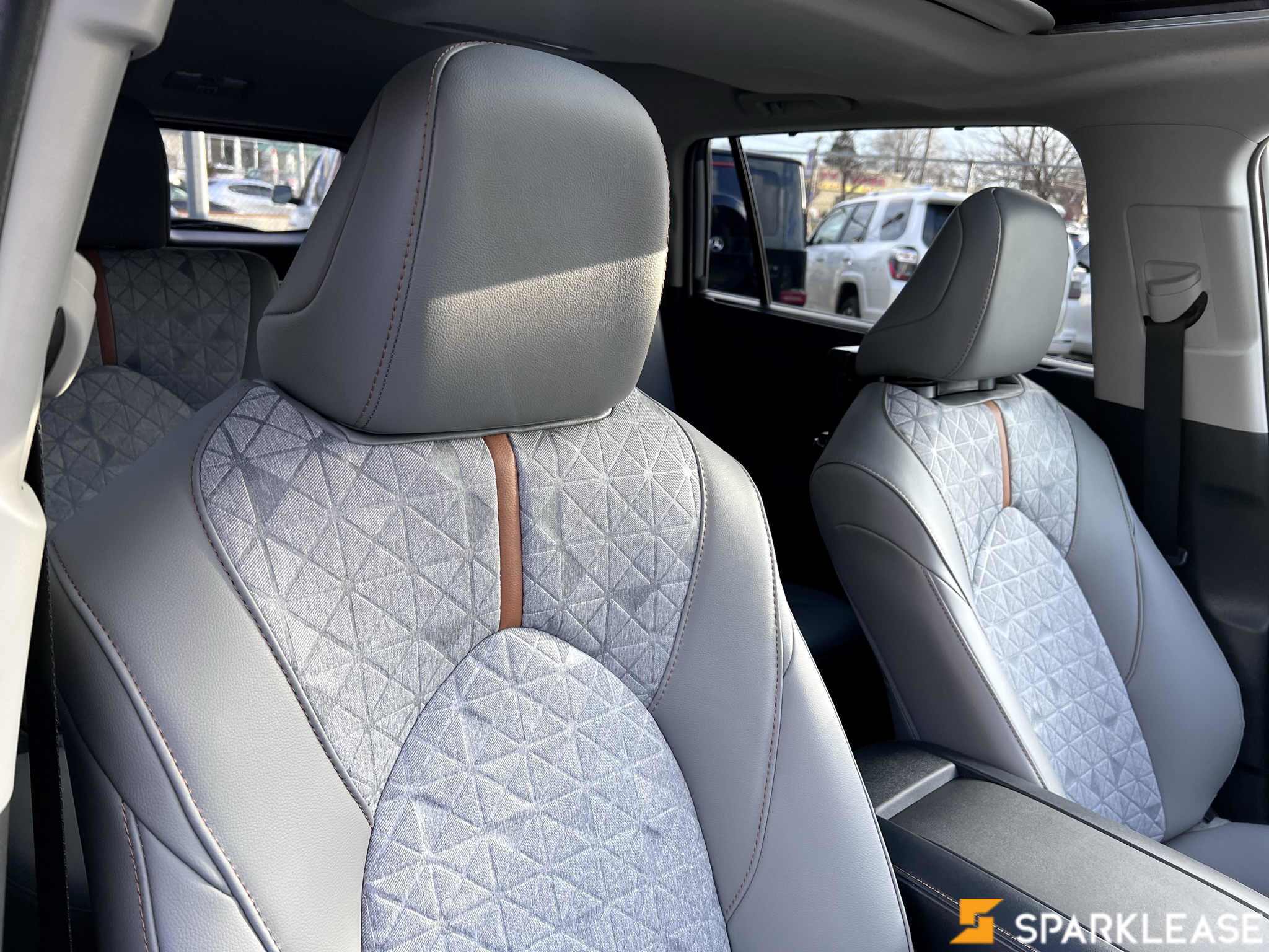 2023 Toyota  Highlander  Hybrid Limited AWD , 多伦多, 五大行Finance估价