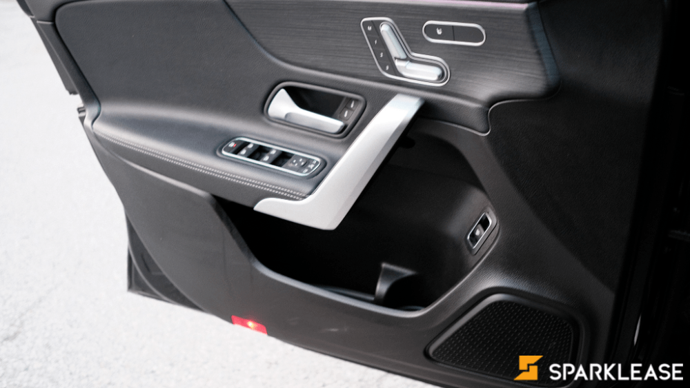 2020 Mercedes-Benz A220 SEDAN 4 MATIC, 多伦多, 全款车