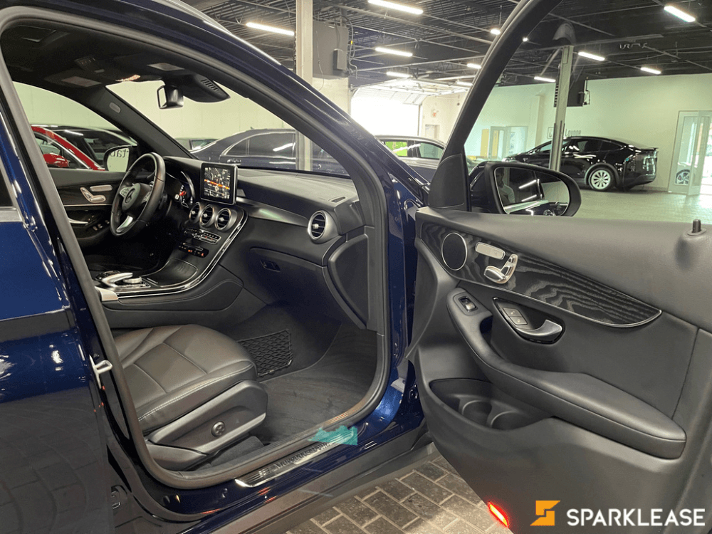 2018 Mercedes-Benz GLC300, 多伦多, 五大行Finance估价