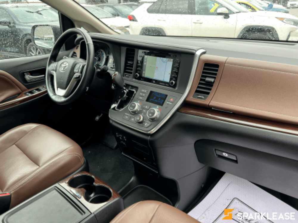 2018 Toyota Sienna , 温哥华, 全款车