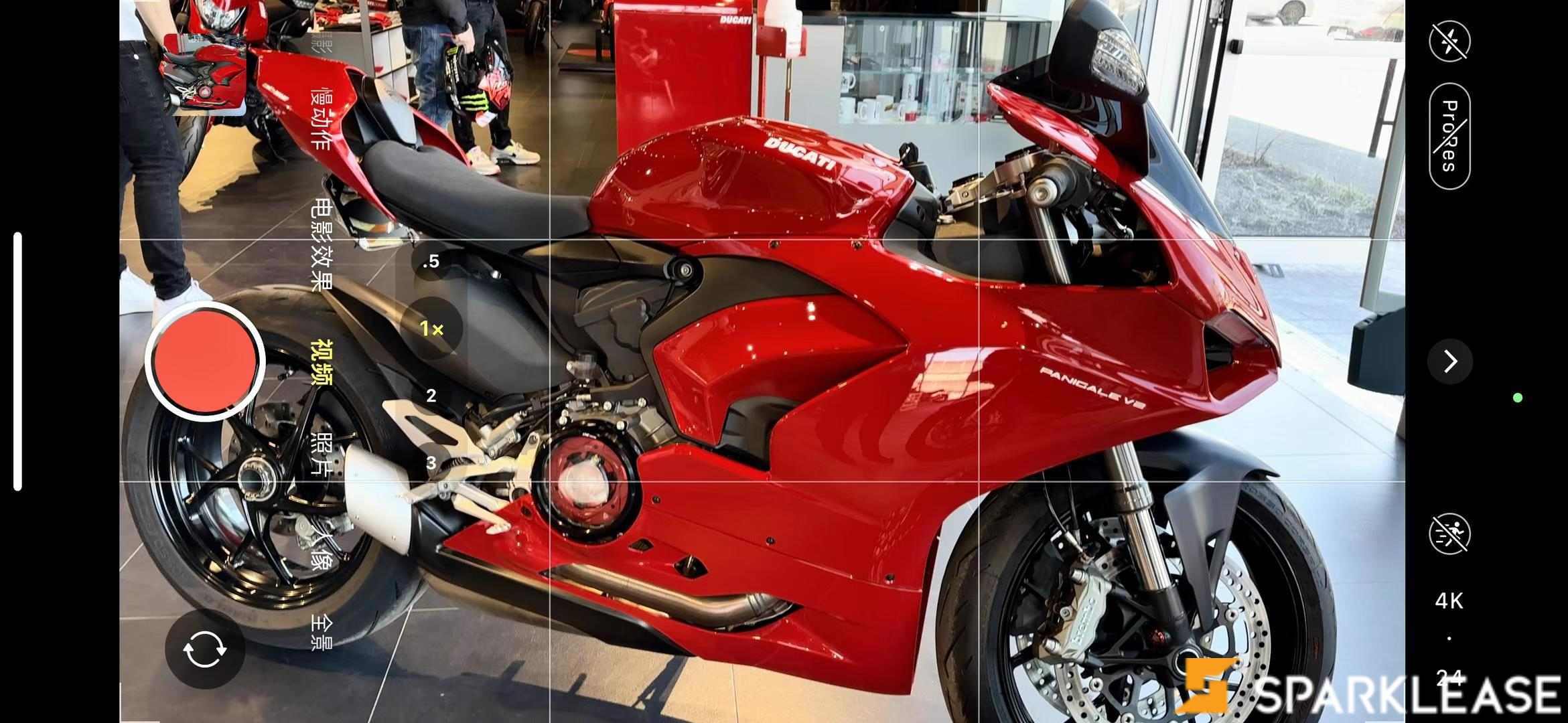 2021 Ducati V2, 多伦多, 全款