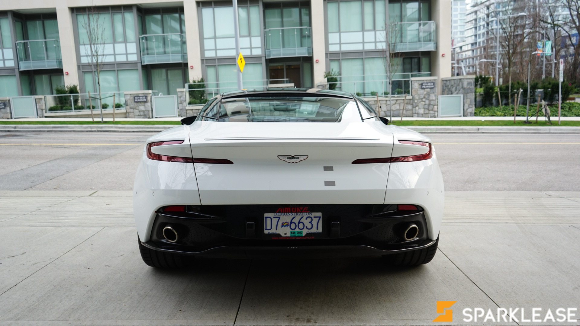 2017 Aston Martin DB11, Vancouver, Cash