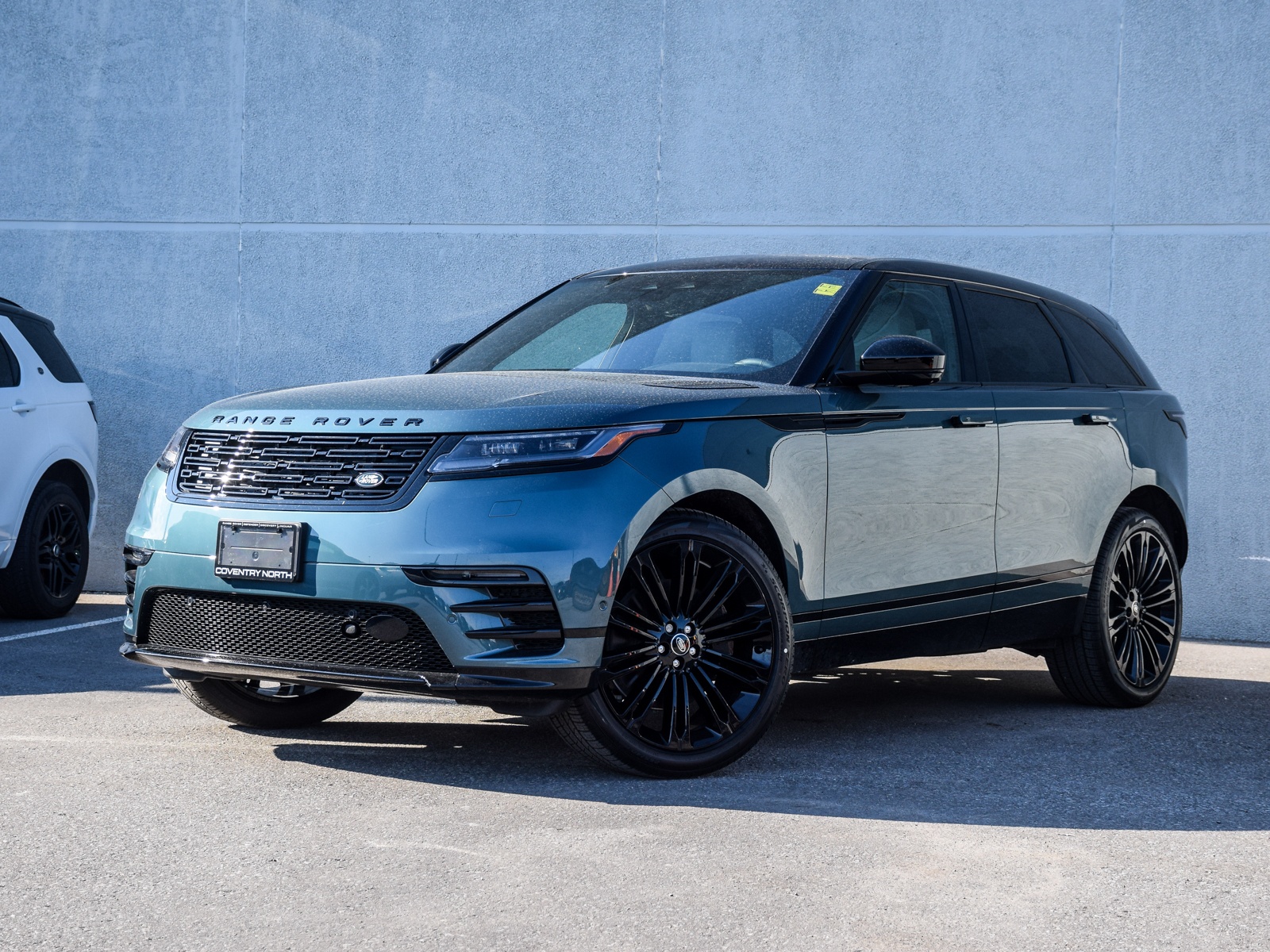 2026 Land Rover Range Rover Velar P250 Dynamic SE