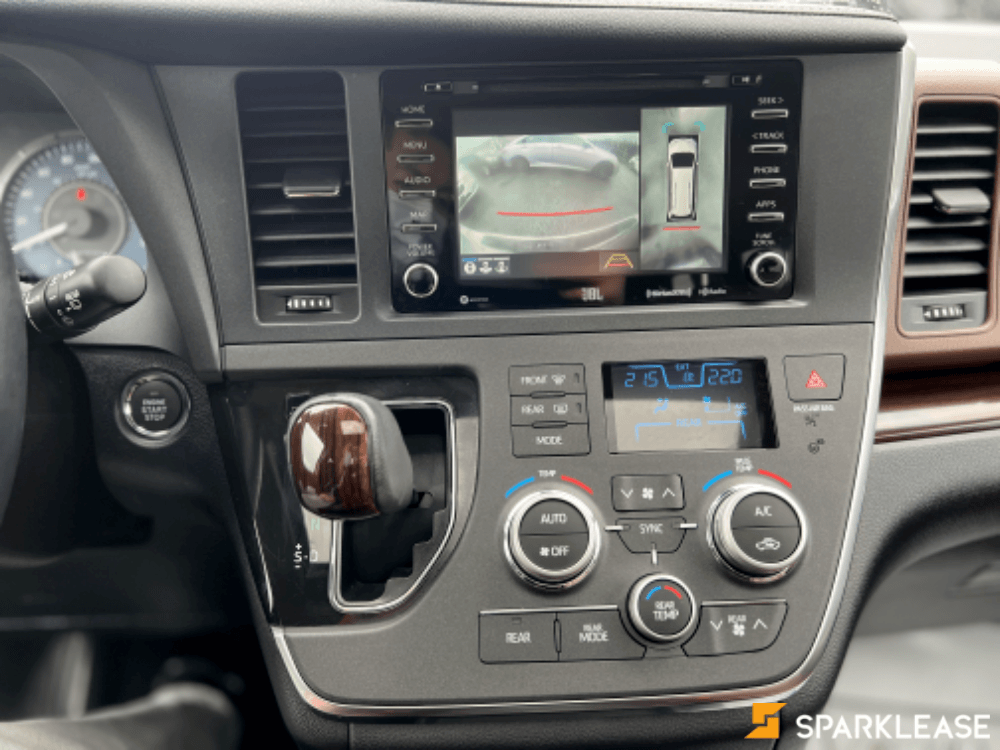 2018 Toyota Sienna , 温哥华, 全款车