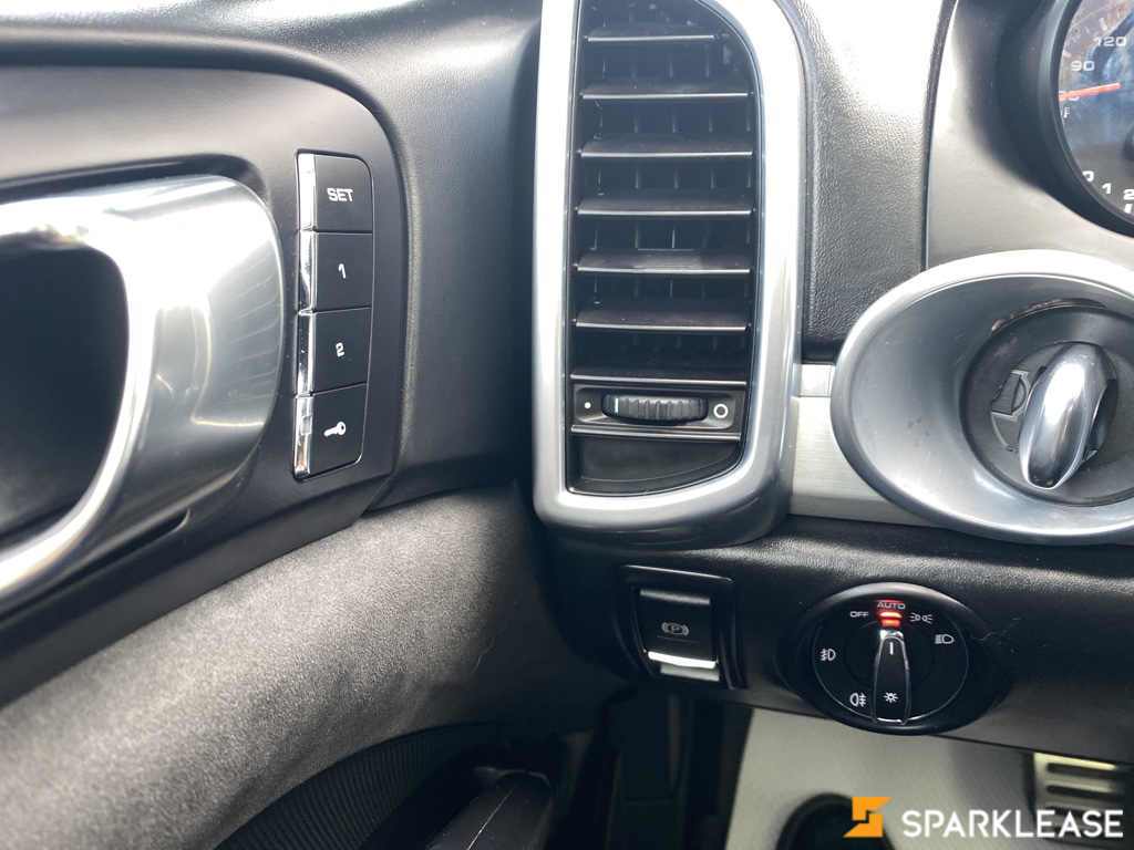 2017 Porsche Cayenne AWD 4dr GTS, 多伦多, 五大行Finance估价