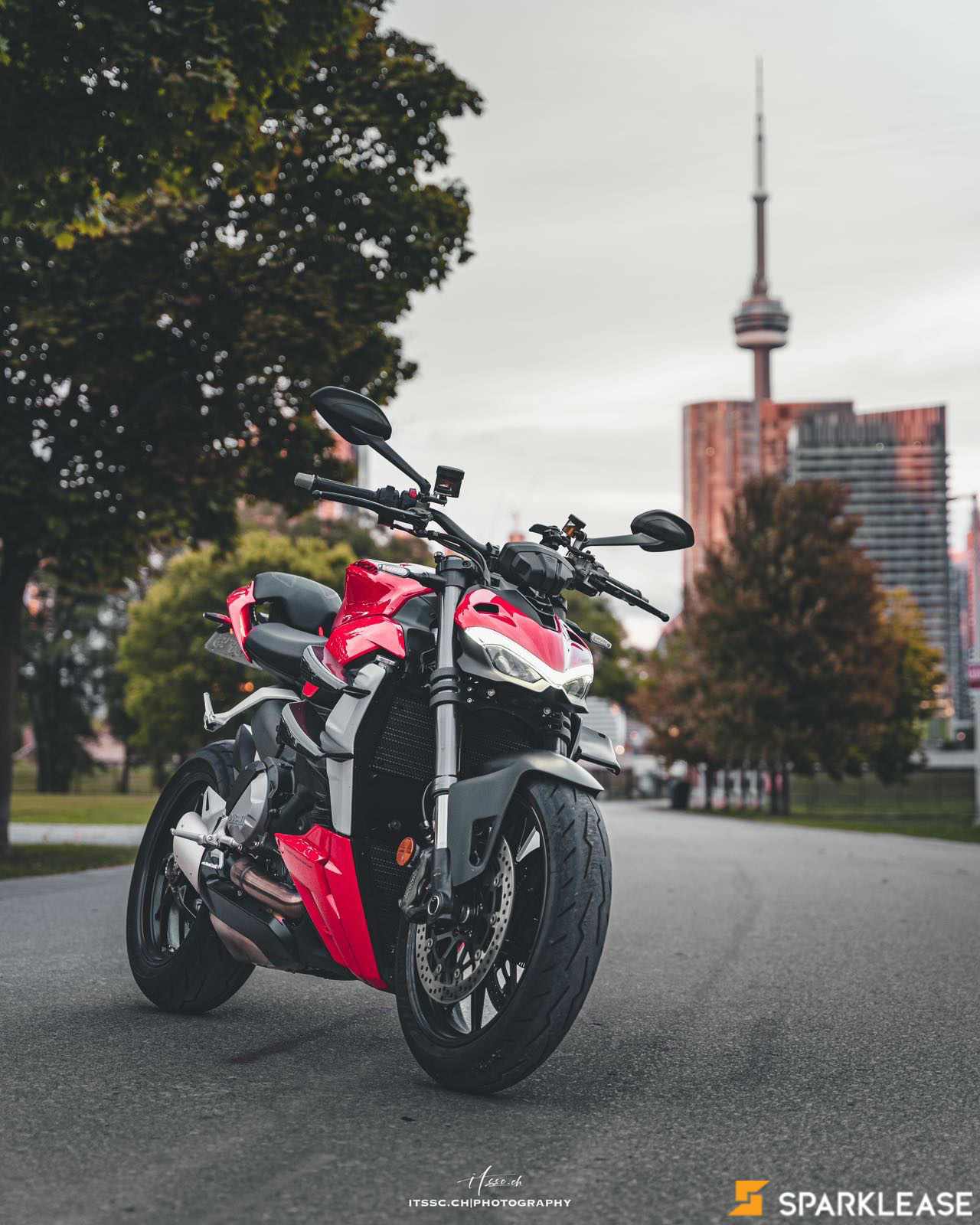 2022 Ducati Streetfighter V2, 多伦多, 全款