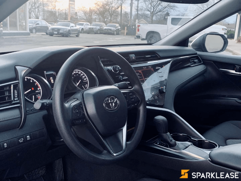 2019 Toyota Camry LE, 多伦多, 第三方LEASE