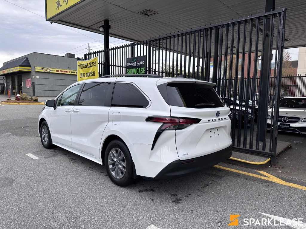 2022 Toyota Sienna LE 8-Passenger AWD, 温哥华, 全款车