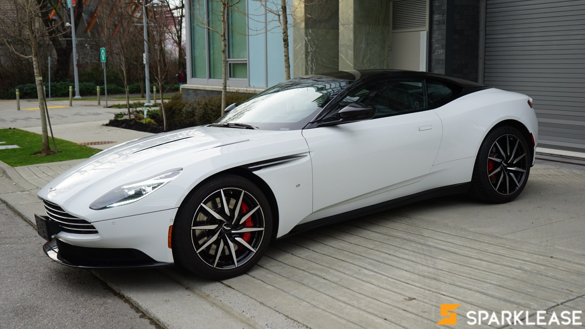 2017 Aston Martin DB11, Vancouver, Cash