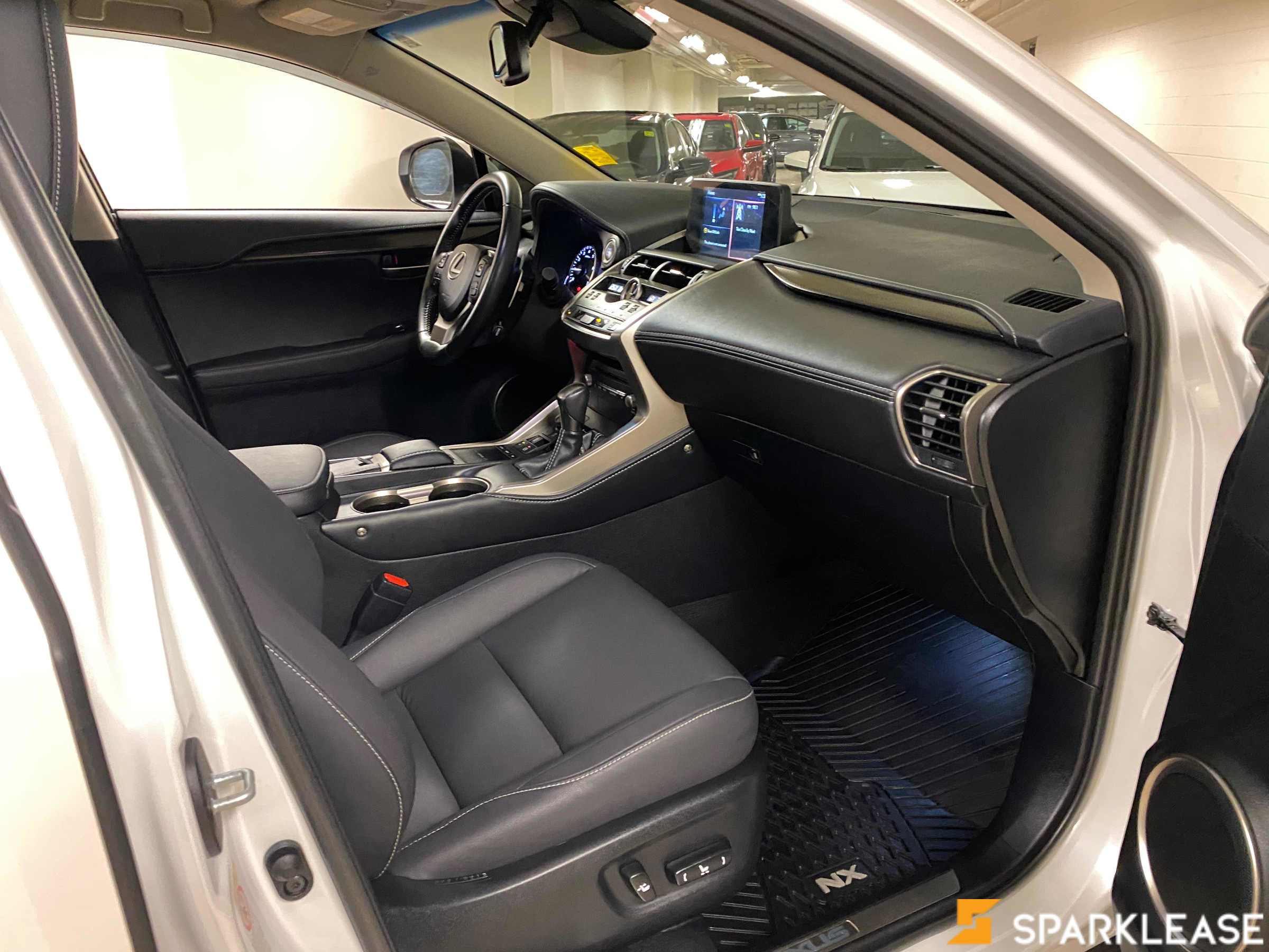 2019 Lexus NX 300 Auto, 多伦多, 五大行Finance估价