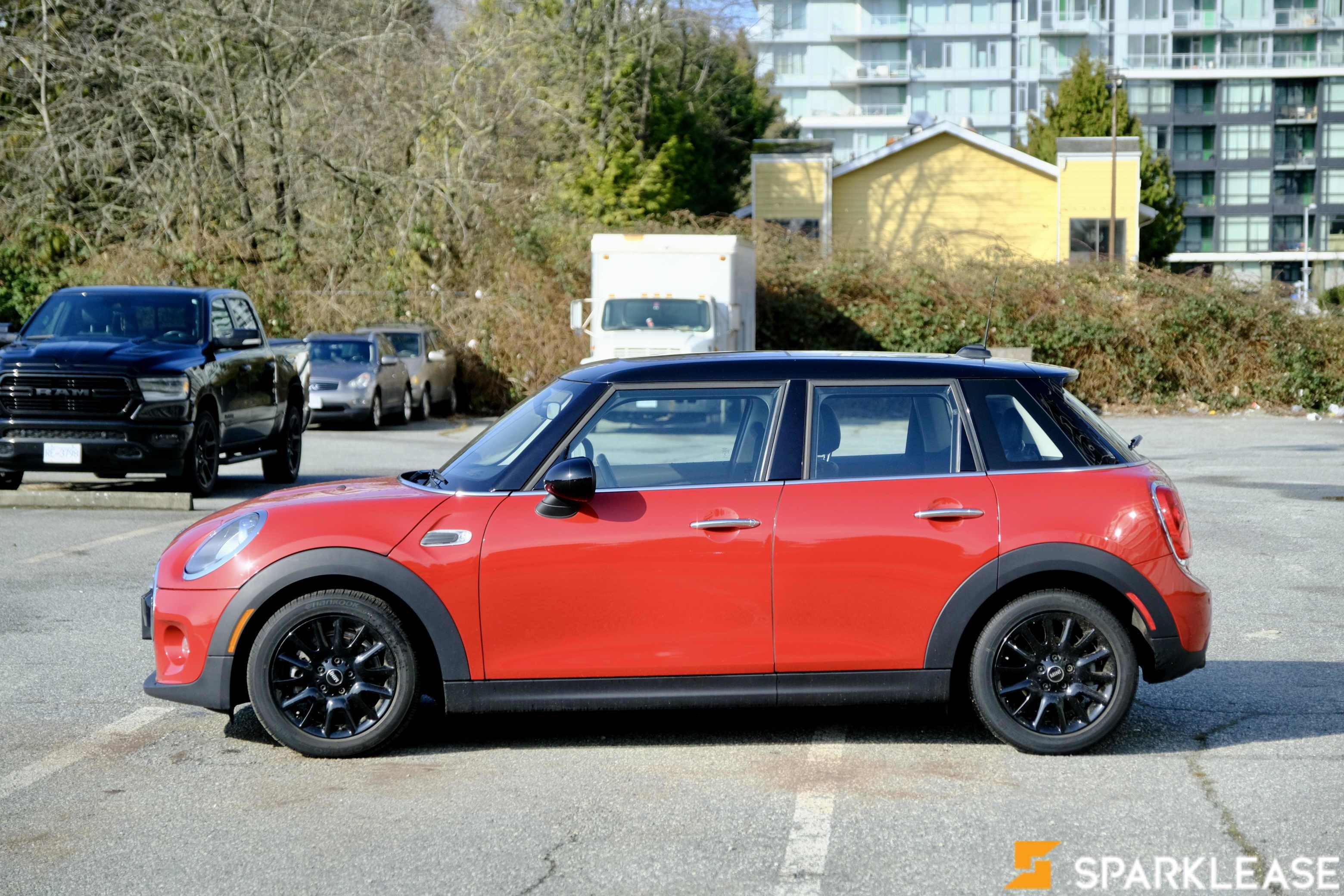 2015 MINI  Cooper Hardtop 5 Door  5dr HB , 温哥华, 五大行Finance估价