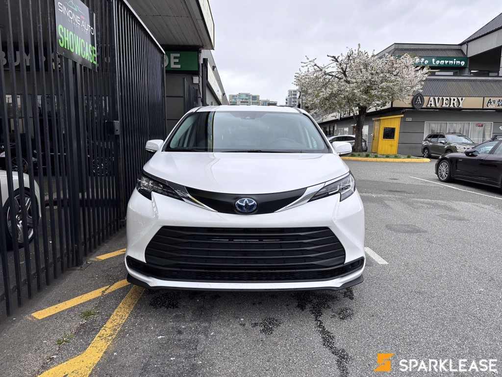 2022 Toyota  Sienna  LE 8-Passenger AWD , 温哥华, 全款车