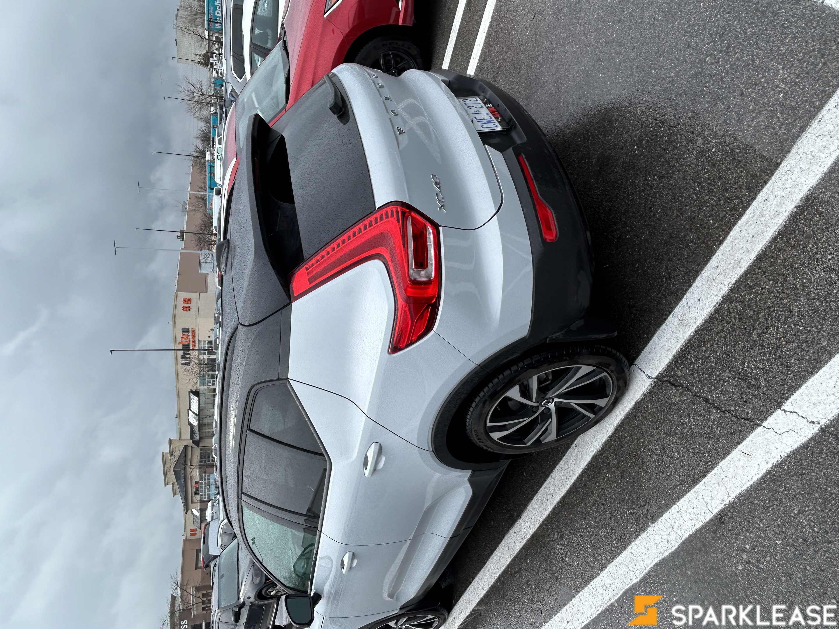 2022 Volvo XC40 T5 AWD R-Design, Toronto, Lease Transfer