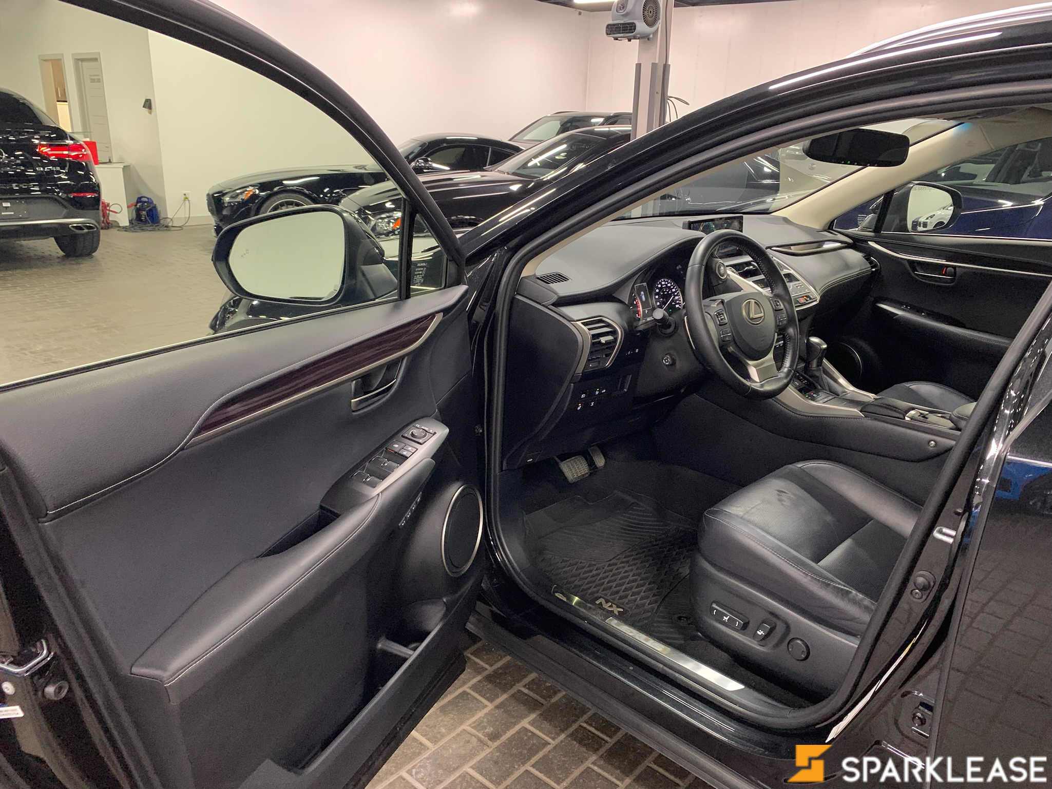 2019 Lexus NX300 , 多伦多, 五大行Finance估价