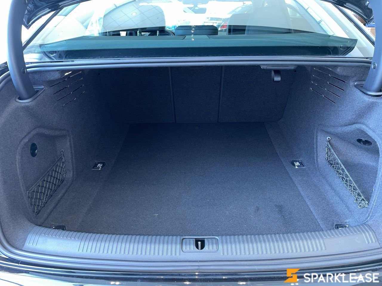 2019 Audi  A4 Sedan  Progressiv 45 TFSI quattro , 温哥华, 五大行Finance估价